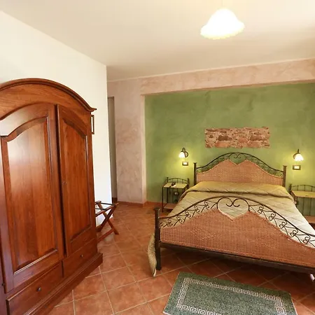 Sikania 3*