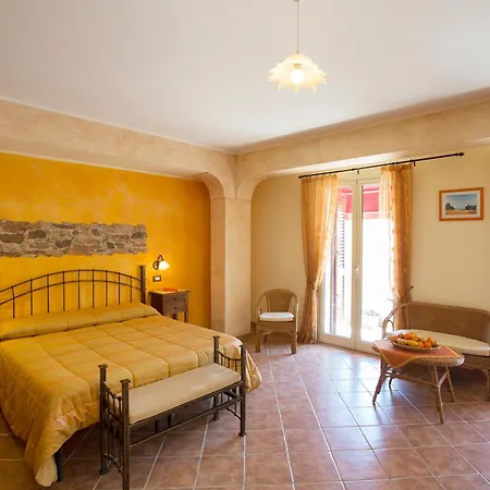 Sikania 3*
